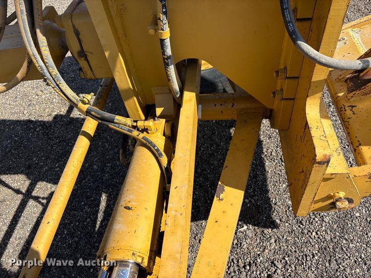 image for item FC2502 2007 Caterpillar 140H VHP Plus motor grader