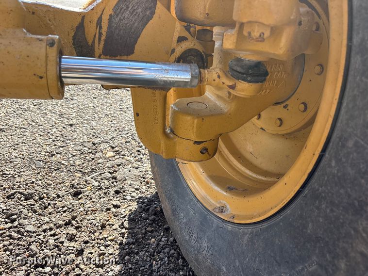 image for item FC2502 2007 Caterpillar 140H VHP Plus motor grader