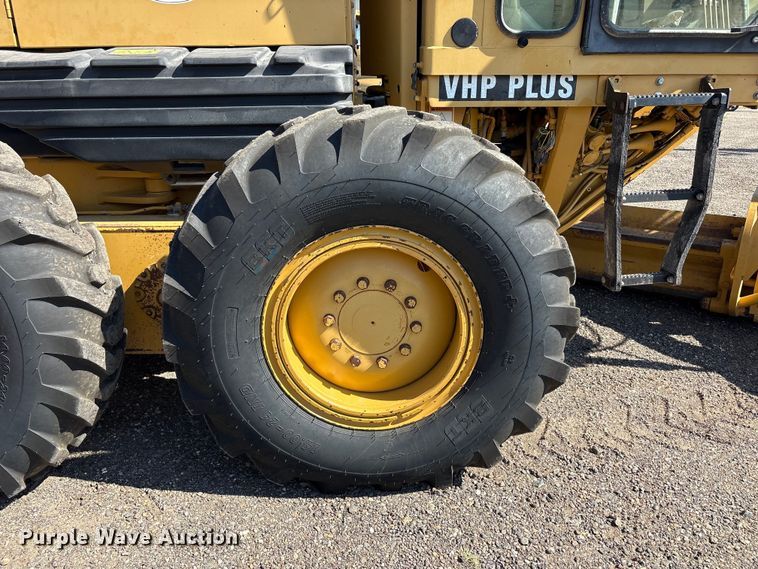 image for item FC2502 2007 Caterpillar 140H VHP Plus motor grader