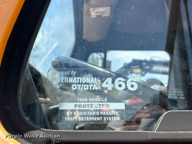 image for item FC2836 1993 International 4900 dump truck
