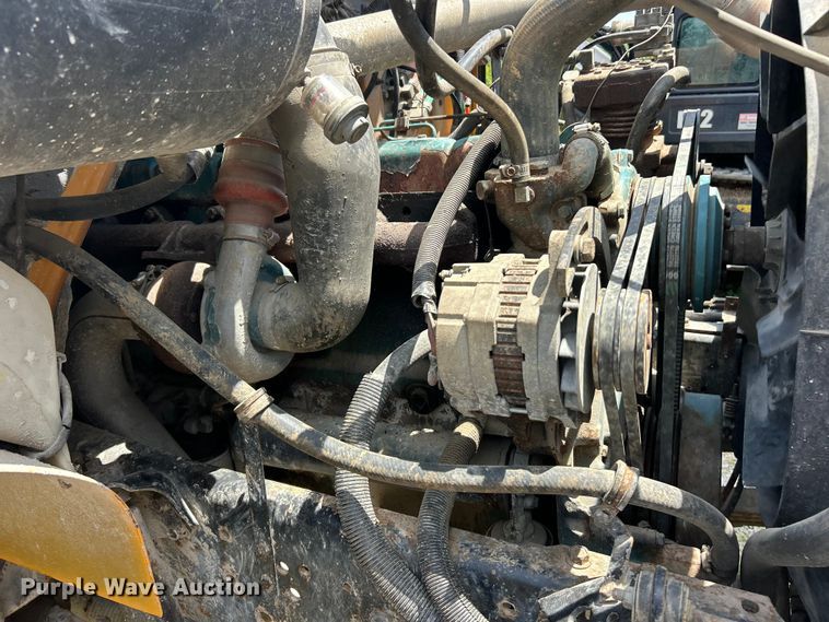 image for item FC2836 1993 International 4900 dump truck