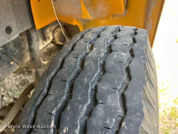 image for item FC2836 1993 International 4900 dump truck