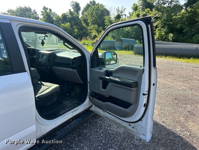 image for item FC2837 2019 Ford F-150 XL 