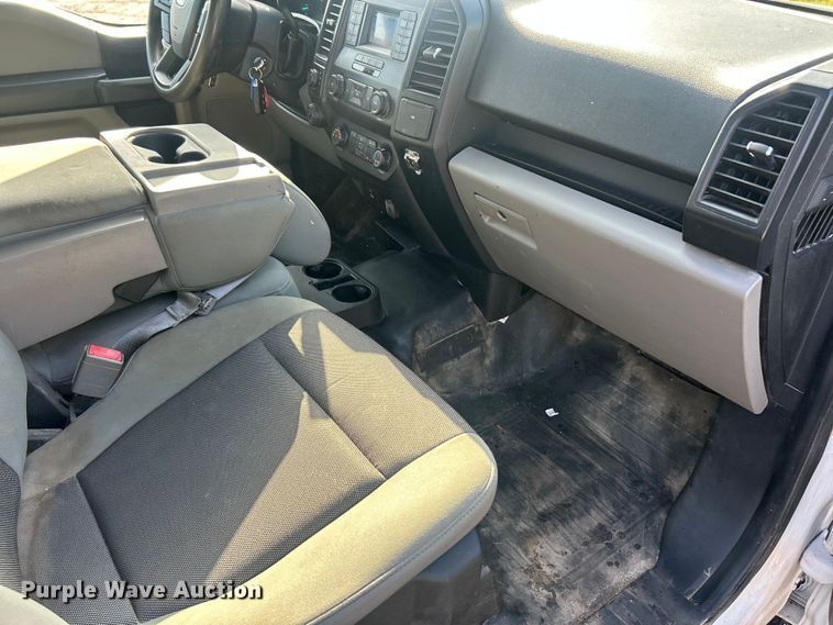 image for item FC2837 2019 Ford F-150 XL 