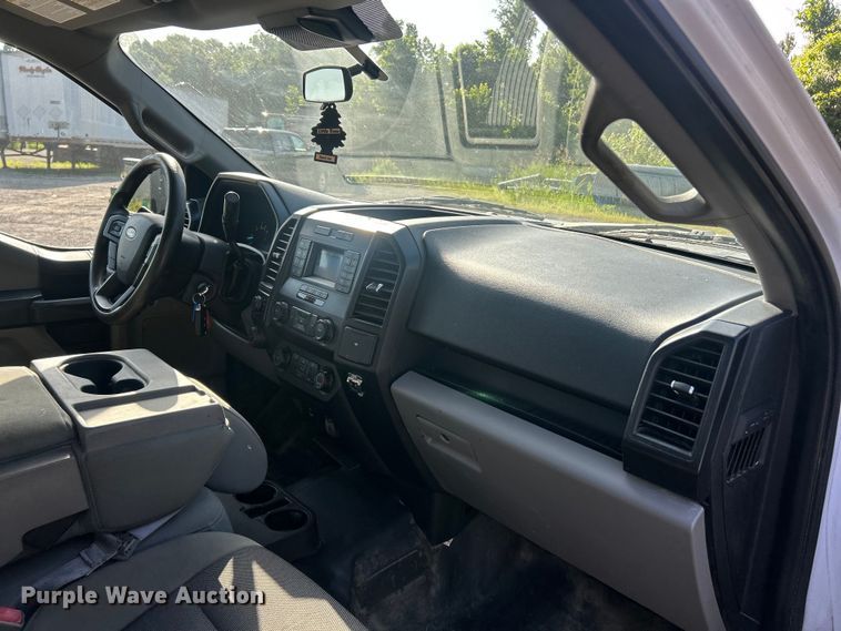 image for item FC2837 2019 Ford F-150 XL 