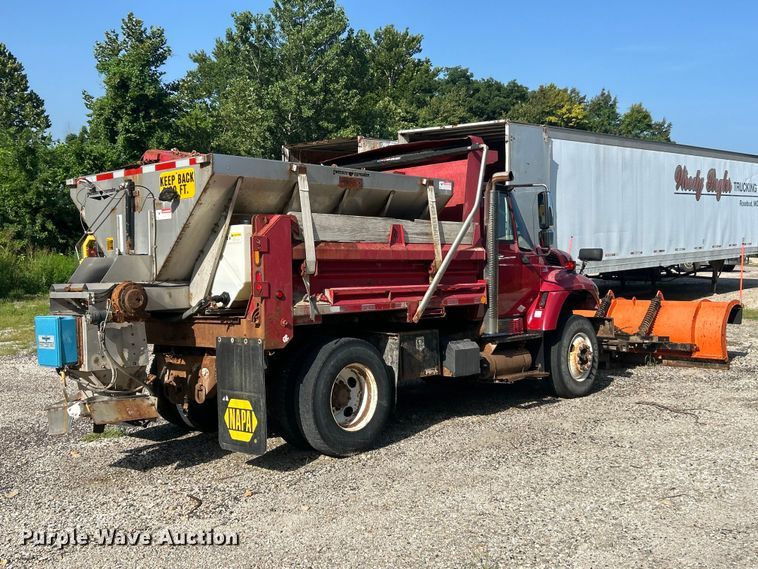 image for item FC2838 2010 International 7400 dump truck