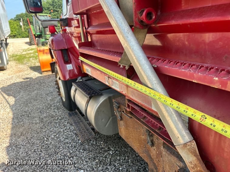 image for item FC2838 2010 International 7400 dump truck