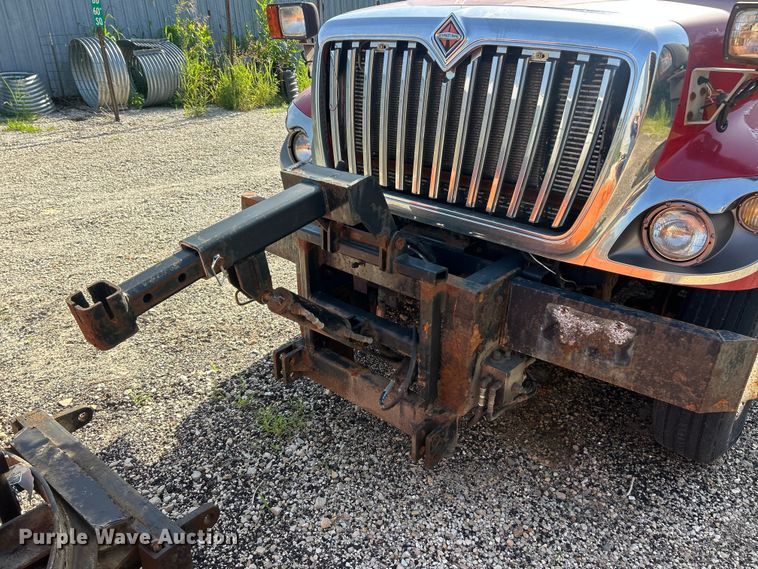 image for item FC2838 2010 International 7400 dump truck