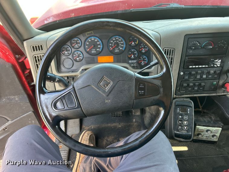 image for item FC2838 2010 International 7400 dump truck