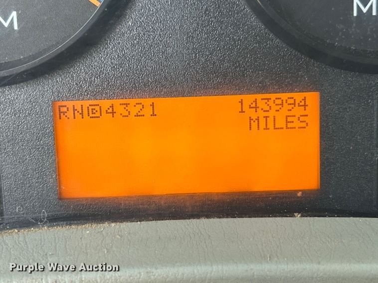 image for item FC2838 2010 International 7400 dump truck