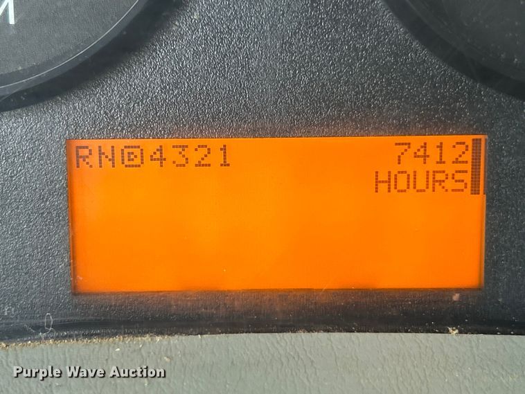 image for item FC2838 2010 International 7400 dump truck