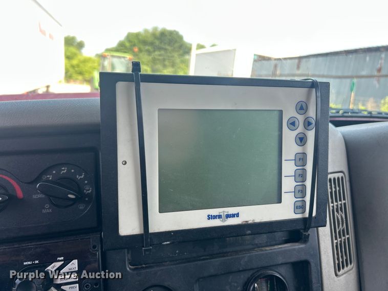 image for item FC2838 2010 International 7400 dump truck