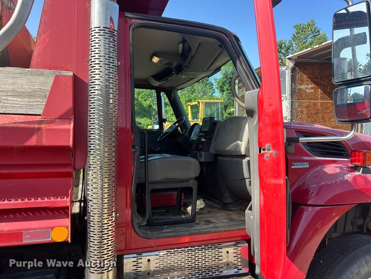 image for item FC2838 2010 International 7400 dump truck