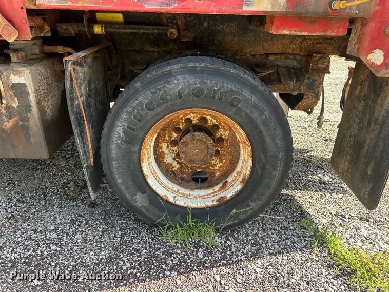 image for item FC2838 2010 International 7400 dump truck