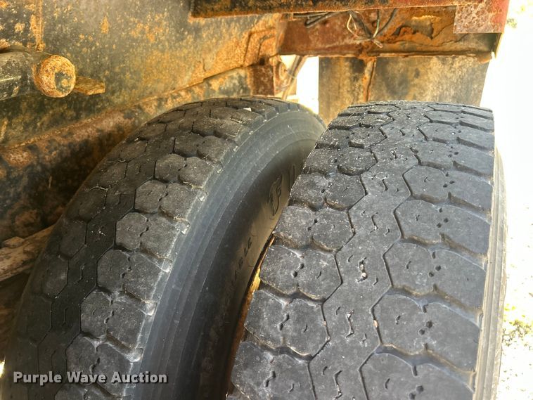 image for item FC2838 2010 International 7400 dump truck