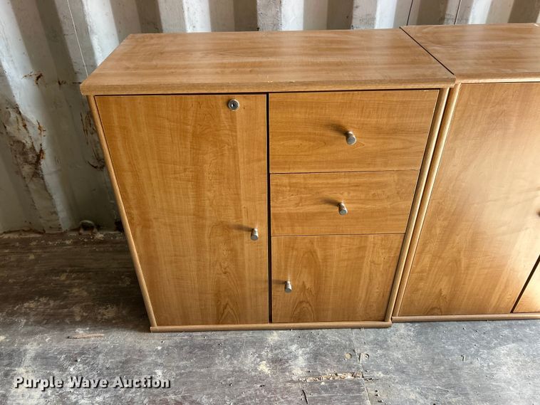 image for item FC2839 (2) cabinets