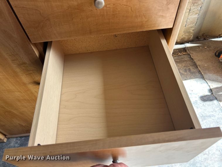 image for item FC2839 (2) cabinets