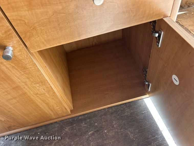 image for item FC2839 (2) cabinets