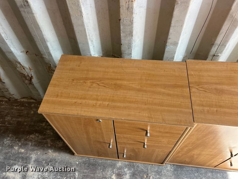 image for item FC2839 (2) cabinets