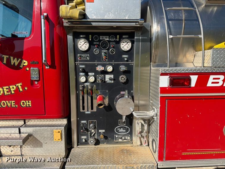 image for item FC3091 1998 International 4900 pumper fire truck