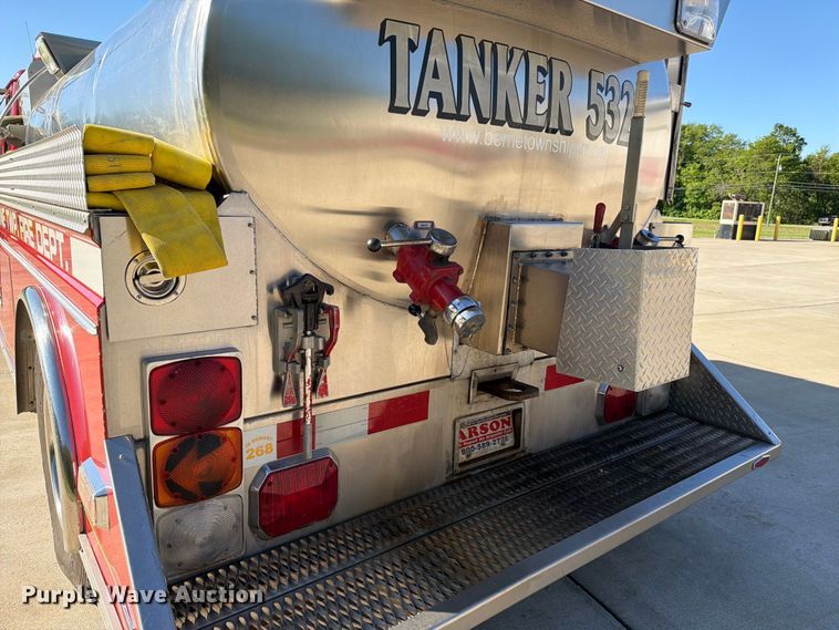 image for item FC3091 1998 International 4900 pumper fire truck