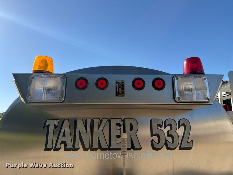 image for item FC3091 1998 International 4900 pumper fire truck