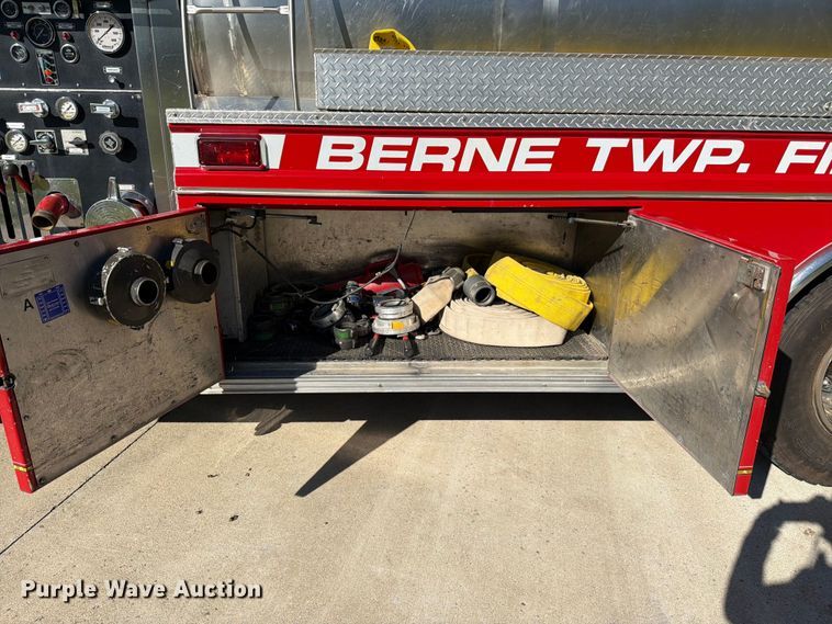 image for item FC3091 1998 International 4900 pumper fire truck