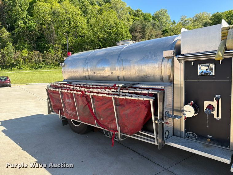 image for item FC3091 1998 International 4900 pumper fire truck