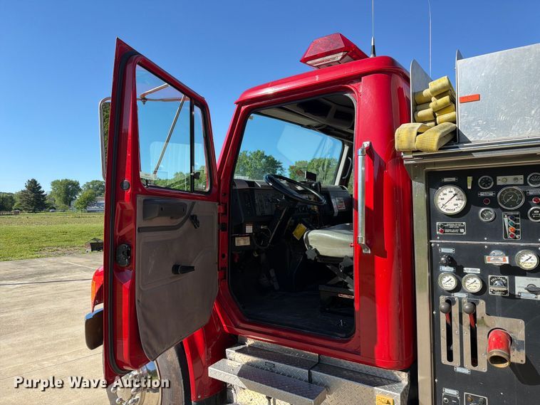 image for item FC3091 1998 International 4900 pumper fire truck