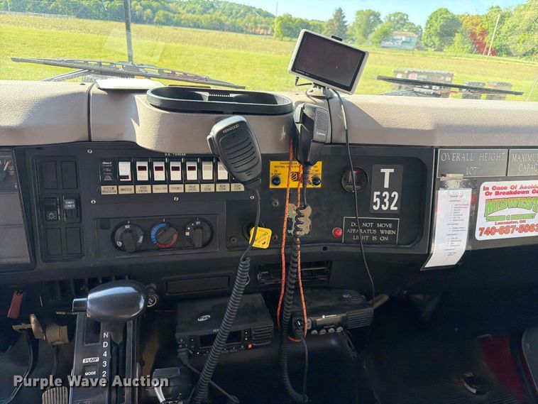 image for item FC3091 1998 International 4900 pumper fire truck