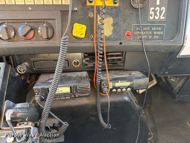 image for item FC3091 1998 International 4900 pumper fire truck