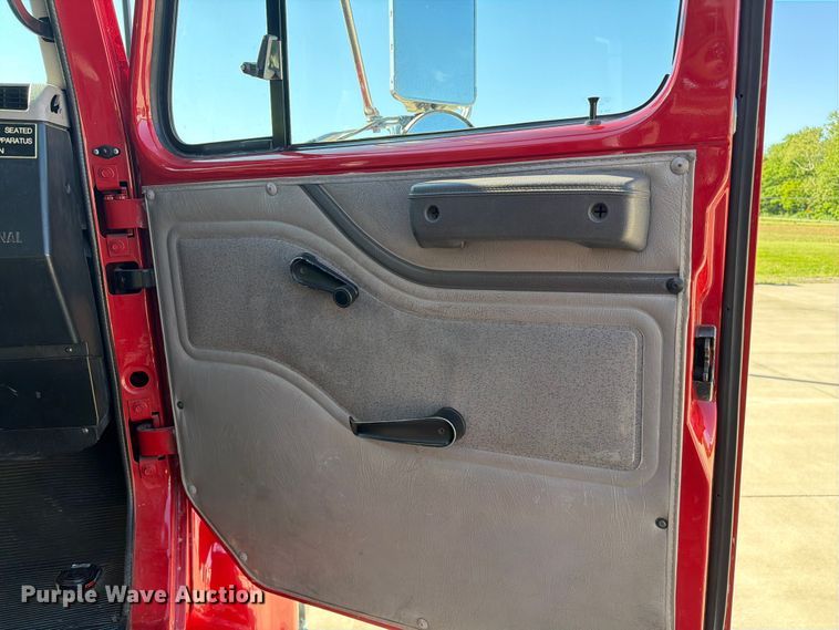 image for item FC3091 1998 International 4900 pumper fire truck