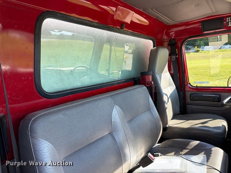 image for item FC3091 1998 International 4900 pumper fire truck