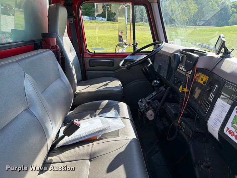 image for item FC3091 1998 International 4900 pumper fire truck