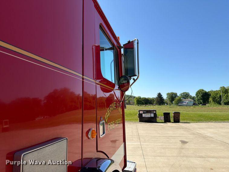 image for item FC3092 1992 Mack MR688P pumper fire truck