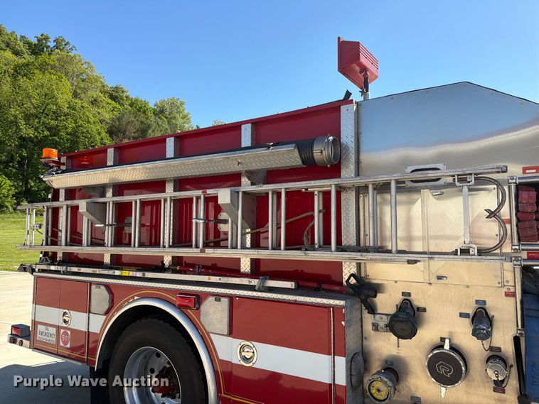 image for item FC3092 1992 Mack MR688P pumper fire truck