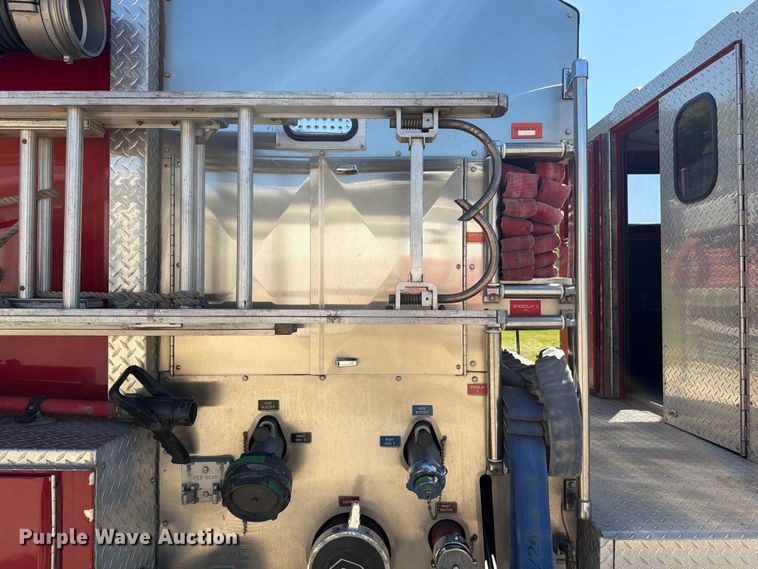 image for item FC3092 1992 Mack MR688P pumper fire truck