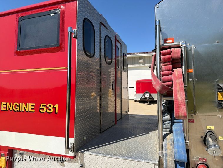 image for item FC3092 1992 Mack MR688P pumper fire truck