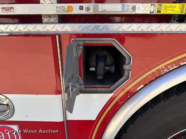 image for item FC3092 1992 Mack MR688P pumper fire truck