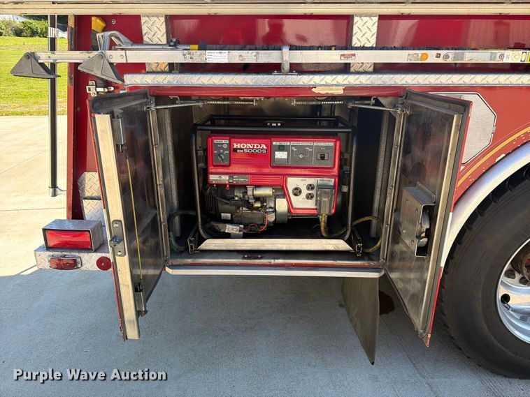 image for item FC3092 1992 Mack MR688P pumper fire truck