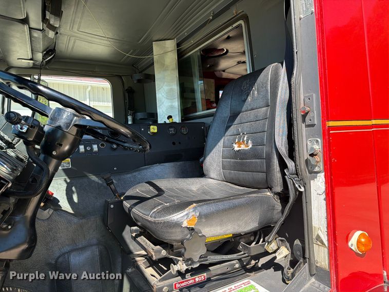 image for item FC3092 1992 Mack MR688P pumper fire truck