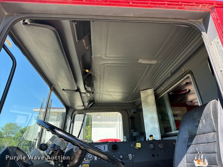 image for item FC3092 1992 Mack MR688P pumper fire truck