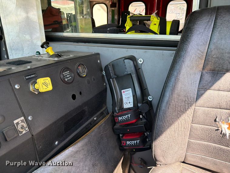 image for item FC3092 1992 Mack MR688P pumper fire truck