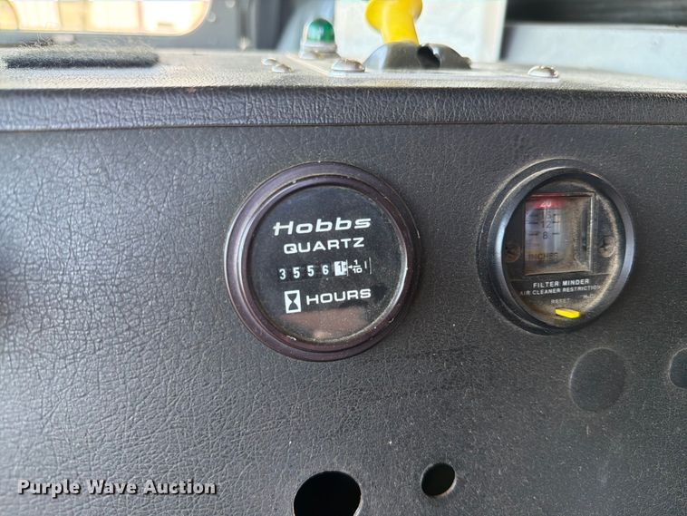 image for item FC3092 1992 Mack MR688P pumper fire truck