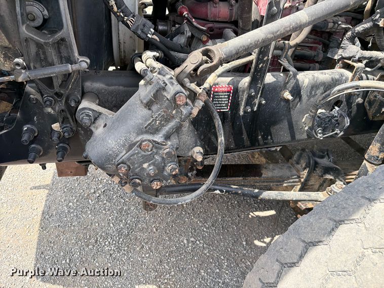 image for item FC3233 2013 Mack GU813 roll-off container truck