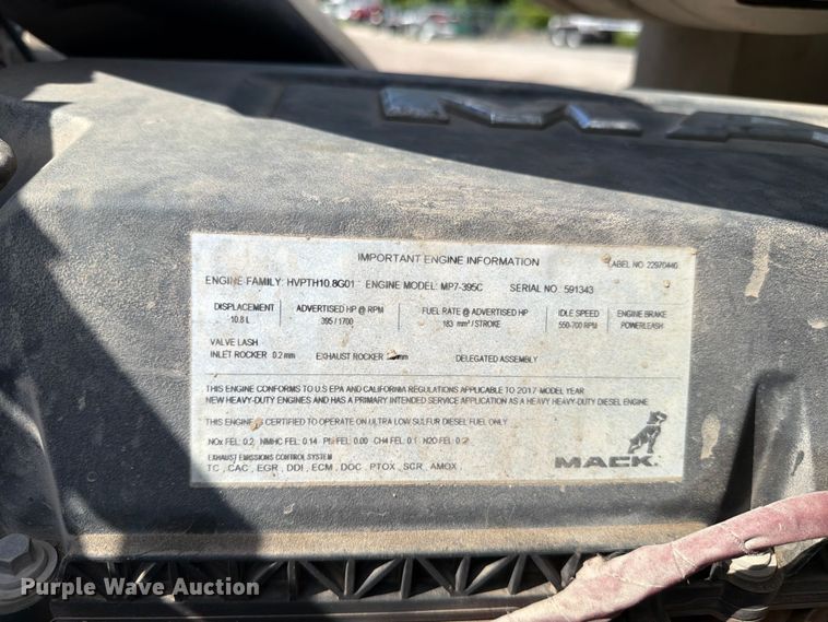 image for item FC3234 2018 Mack GU813 roll-off container truck