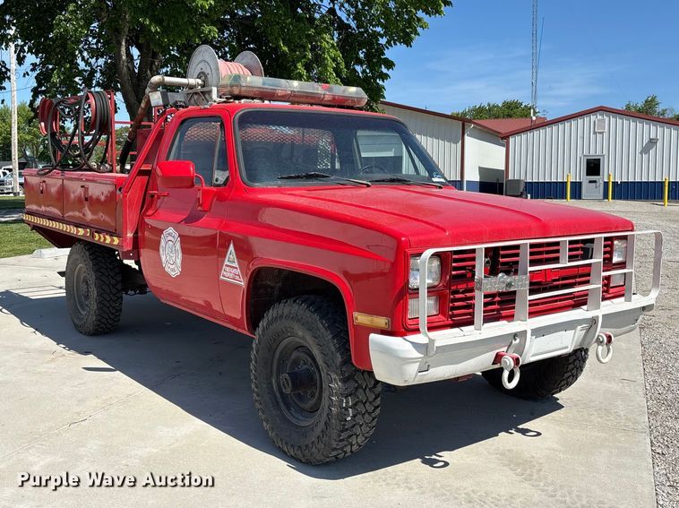 image for item FC4644 1985 Chevrolet Military Truck brush fire truck
