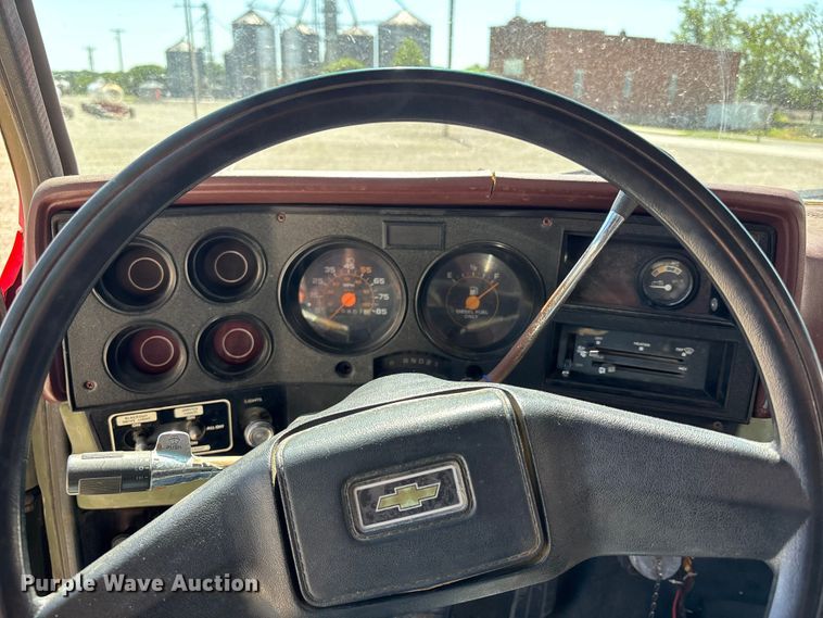 image for item FC4644 1985 Chevrolet Military Truck brush fire truck
