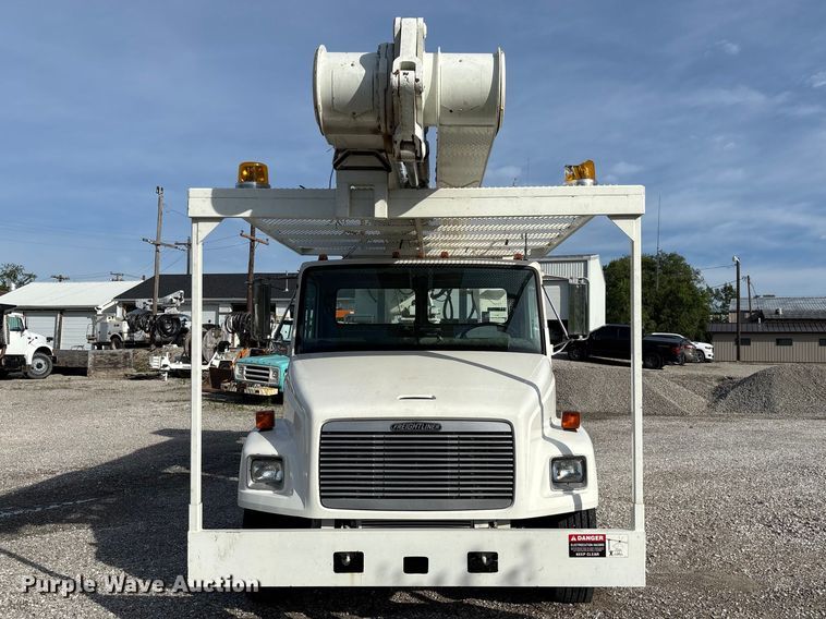 image for item FC5859 1993 Freightliner FL70 bucket truck