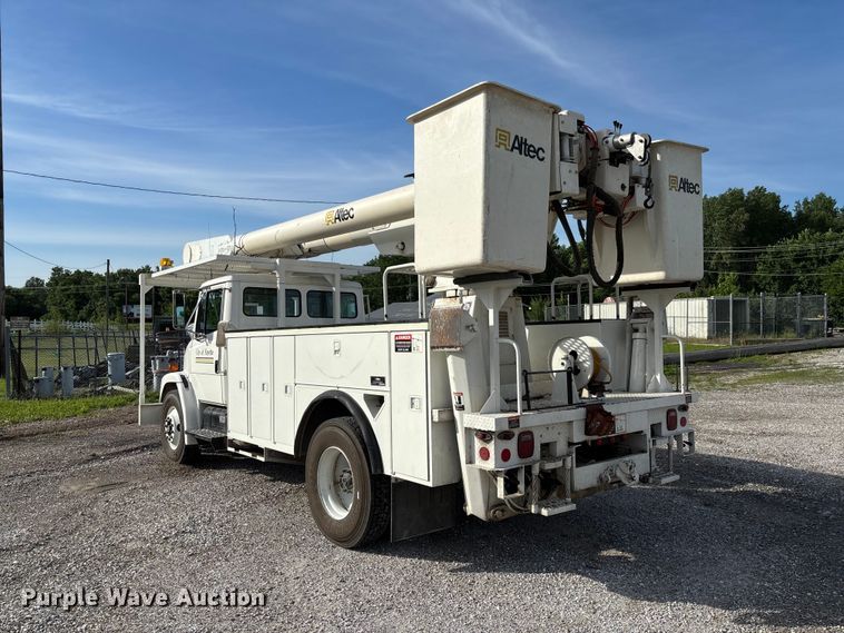 image for item FC5859 1993 Freightliner FL70 bucket truck